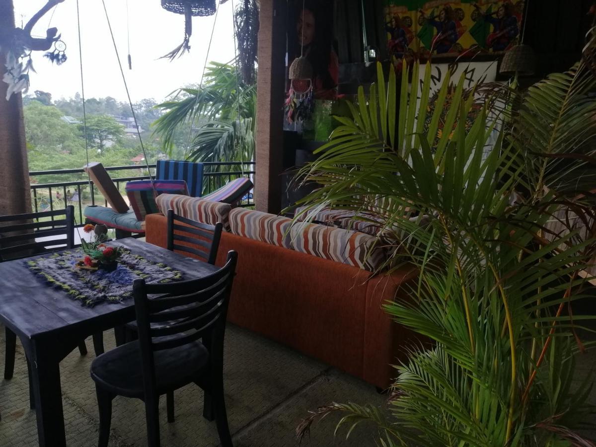 Tiki Bar Hostel Ella Luaran gambar